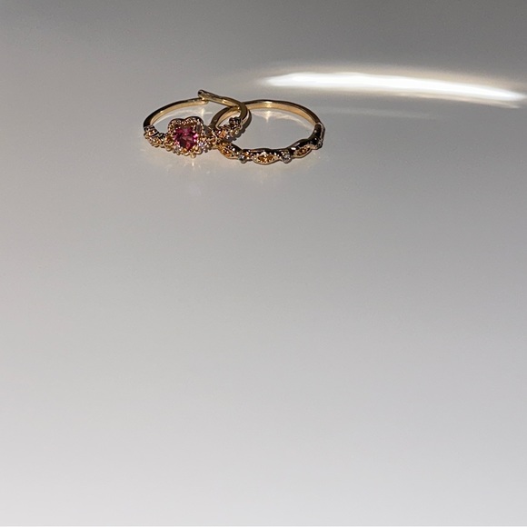 Women’s Rings - Picture 5 of 5